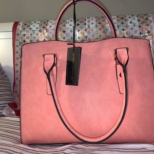 La Terre hand bag